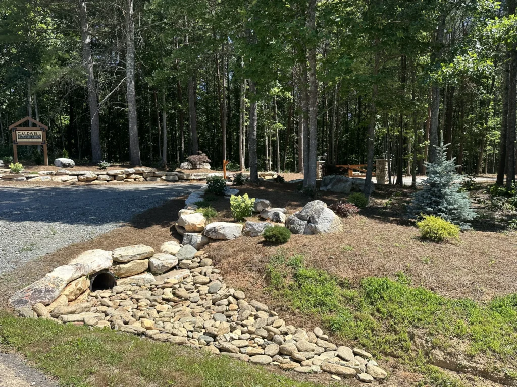 home entrance boulder walls